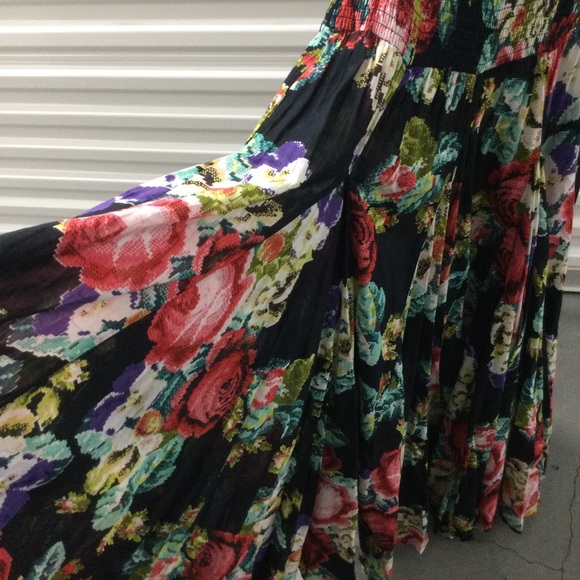 NWT Chelsea & Theodore lovely multicolored maxi dress, elastic waist - Picture 4 of 5